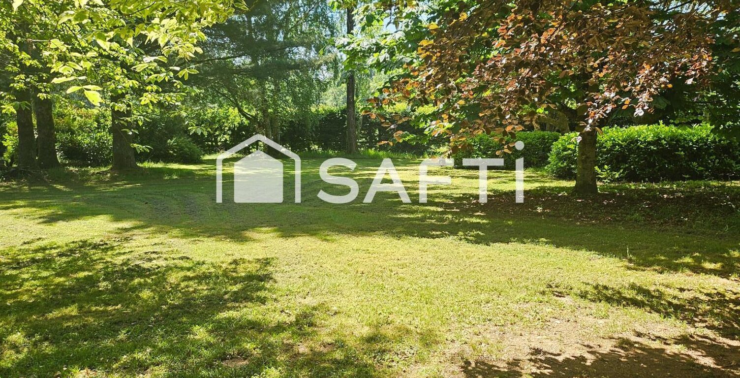 Magnifique terrain de 50 ares avec 20 ares constructibles pouvant être divisés en deux fois 10 ares . Ce terrain se situe à Rignovelle, village au calme à 10 minutes de Lure — photo 1