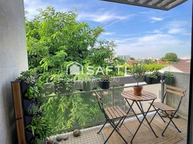 Appartement T4 au calme 7 mn à pied du RER Le Parc — photo du bien