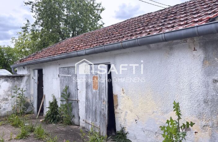 Maison de ville à rénover avec cour et dépendances — photo 3