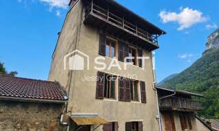 Maison 9 Pièces 165 m² à vendre à Tenay (01230)