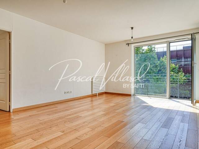 Appartement familial 3 pièces  à la location avec balcon plein sud et parking  Quartier du Trapèze — photo du bien