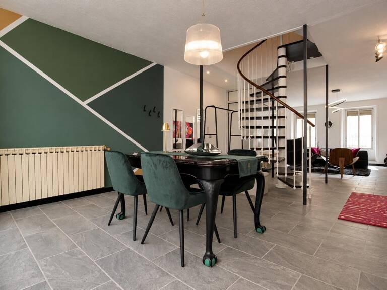 Maison de ville 193 m² avec patio, cave et 4 chambres — photo 1