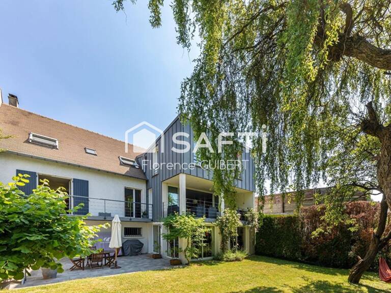 Très belle maison d'architecte, lumineuse, calme, en plein centre de Verneuil — photo 1