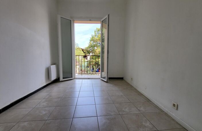 Appartement F2 avec balcons — photo 5