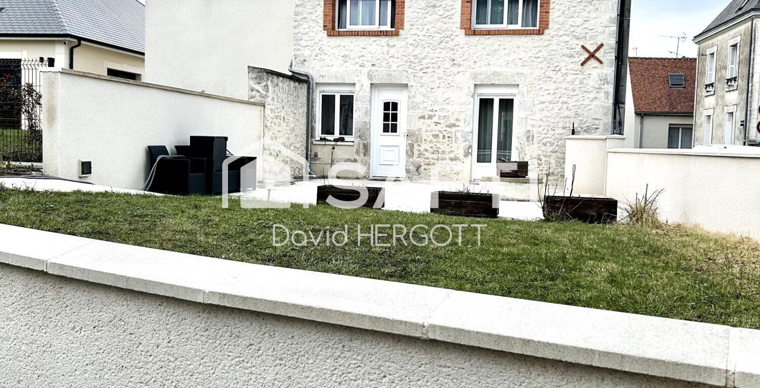 Propriété composée de deux logements  1052 m² de terrain clôturé — photo 1
