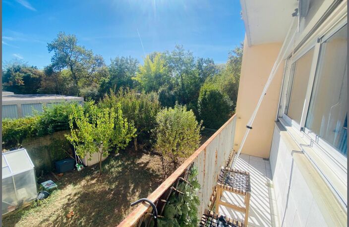 PESSAC / PROCHE CENTRE VILLE ET DOMAINE UNIVERSITAIRE / T4 DUPLEX 68M2 / LUMINEUX / 3CHBRES / BALCON / CAVE ! — photo 4