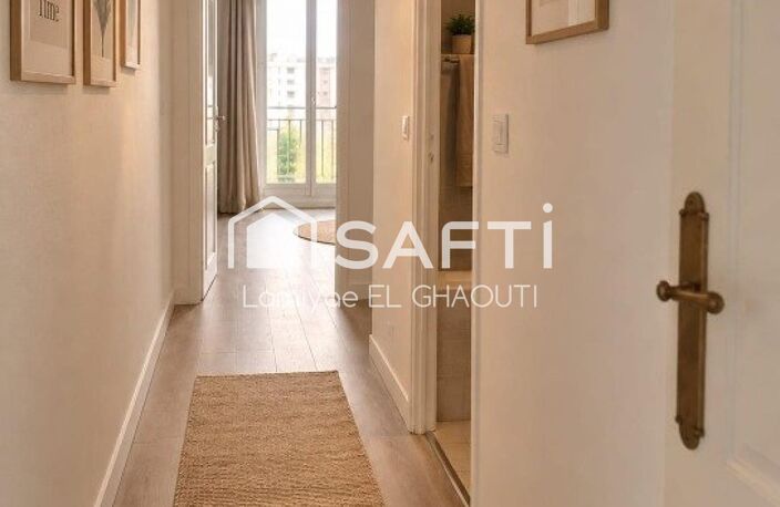 Soigneusement Rénové, Spacieux, Baigné de Lumière — photo 4