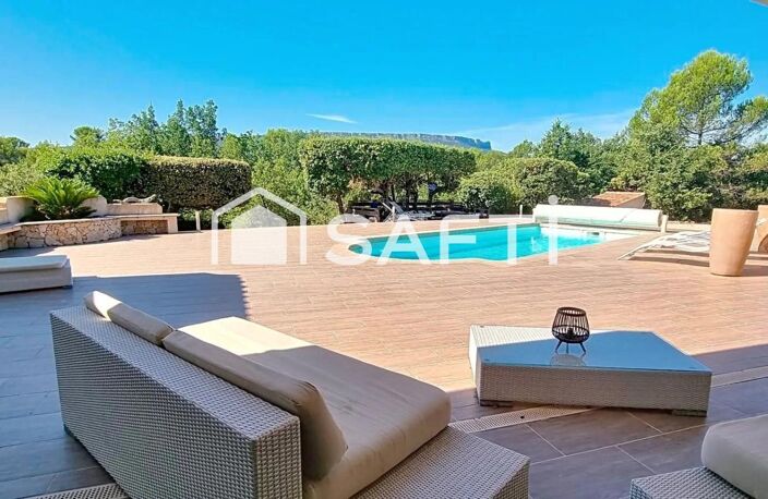 Villa d'architecte de 205 m² avec une vue exceptionelle, une piscine et un garage de 50 m² — photo 2