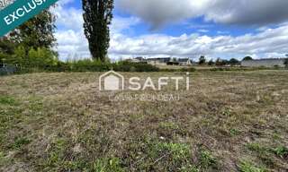 Terrain  1091 m² à vendre à Saint-Nicolas-de-Bourgueil (37140)