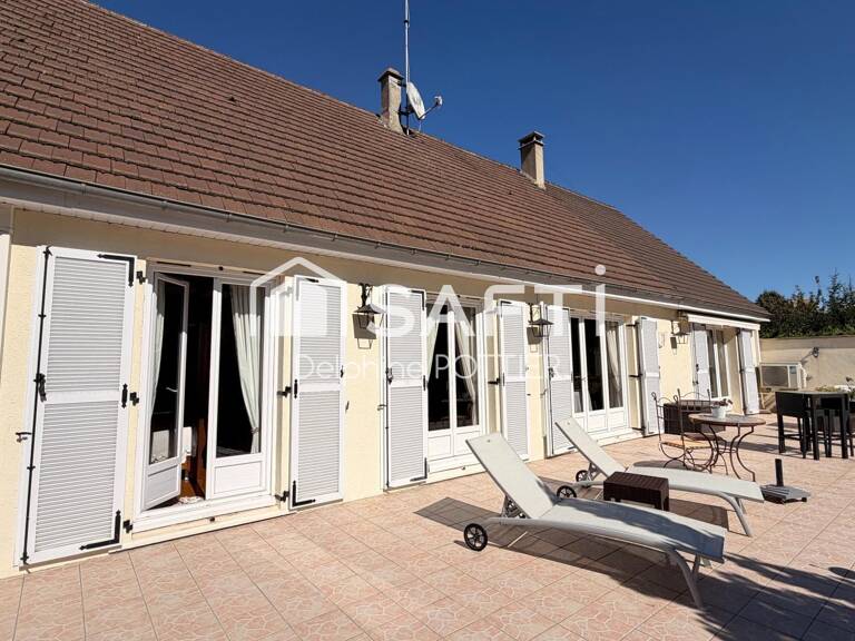 Maison 11 pièces, piscine intérieure — photo 1