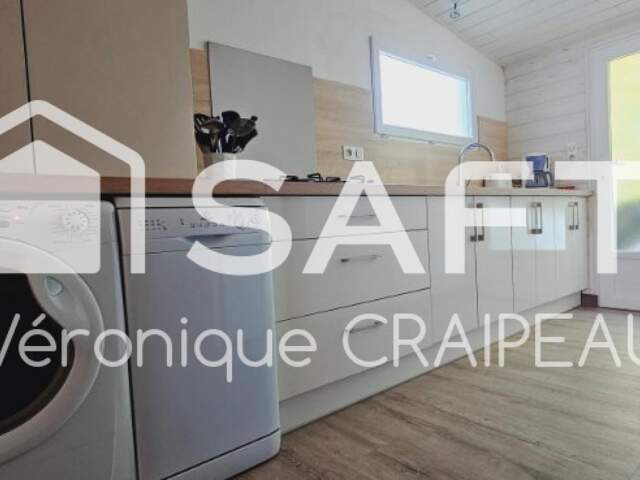 Maison  de ville de 60m² avec 2 chambres située en impasse à 400mètres des plages, de l'embarcadère et du centre ville — photo du bien