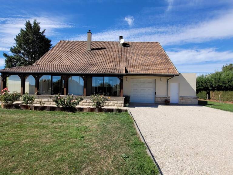 Maison 122 m2 avec 5 chambres et garage attenant — photo 1