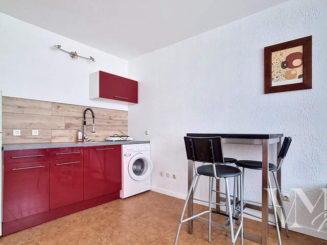 DARDILLY   STUDIO MEUBLÉ LOUÉ   RENTABILITÉ IMMÉDIATE 6,2 % — photo du bien