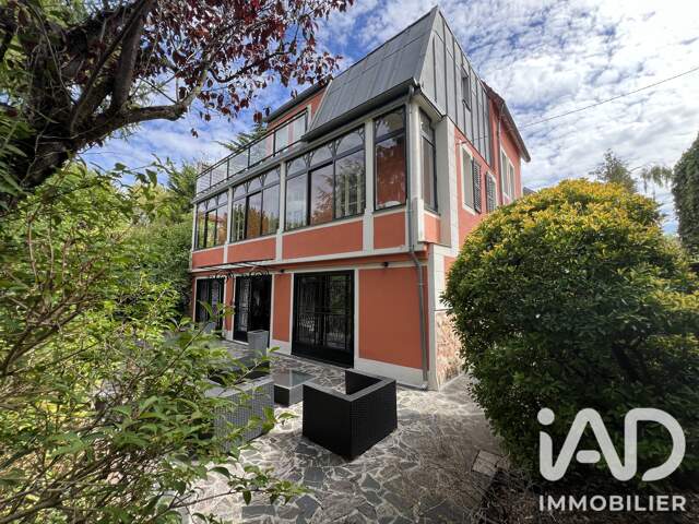 Vente Maison/villa 8 pièces — photo du bien
