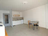 T1 avec balcon et cave centre village — photo 3
