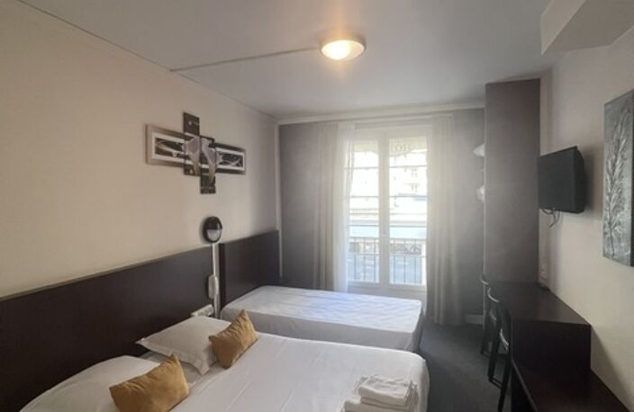 Vente Hôtel 234 m&sup2; — photo 3
