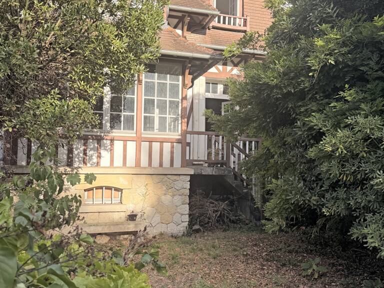 Vente Maison/villa 9 pièces — photo 1