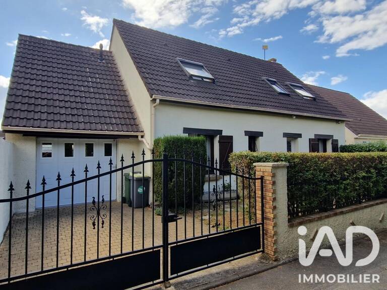 Vente Maison/villa 8 pièces — photo 1