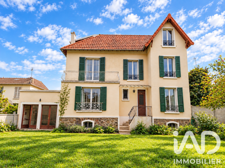 Vente Maison/villa 8 pièces — photo 1