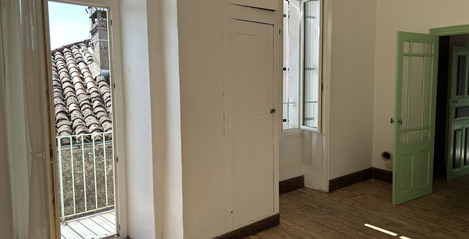 APPARTEMENT T4 — photo 1
