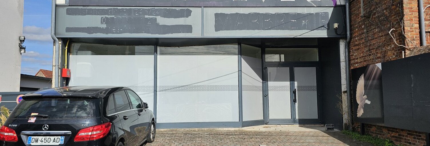 Commerce  150 m² à louer à Watten (59143)
