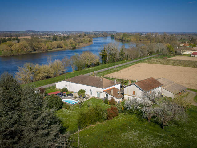 À 20 min de Saint-Émilion et 10 min de Branne, propriété à v — photo du bien