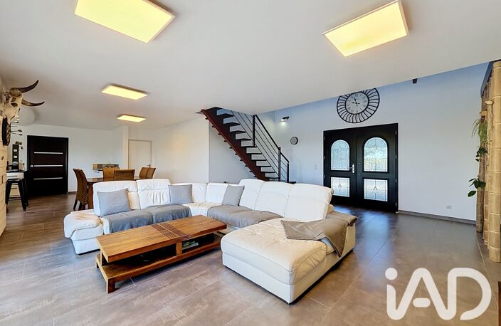Vente Maison/villa 8 pièces — photo 4