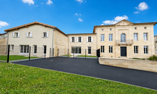 Maison 14 Pièces 486 m² à vendre à Lussac (33570)