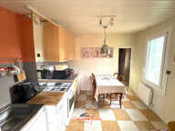 BOUYON, Belle maison de village traversante et lumineuse de — photo 4