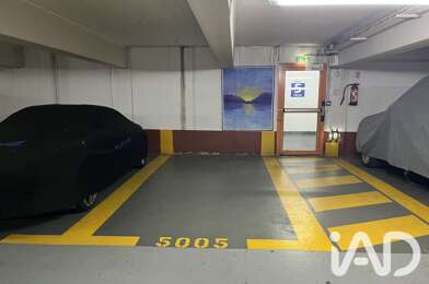 Garage  22000 €