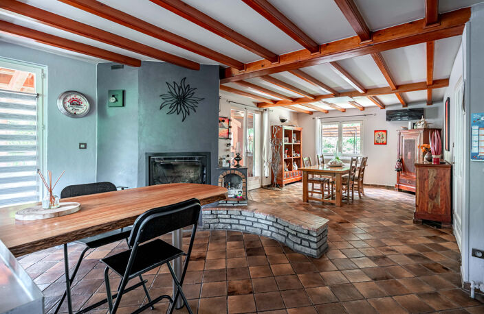 Maison de 258m2 sur parcelle de 8827m2 — photo 4
