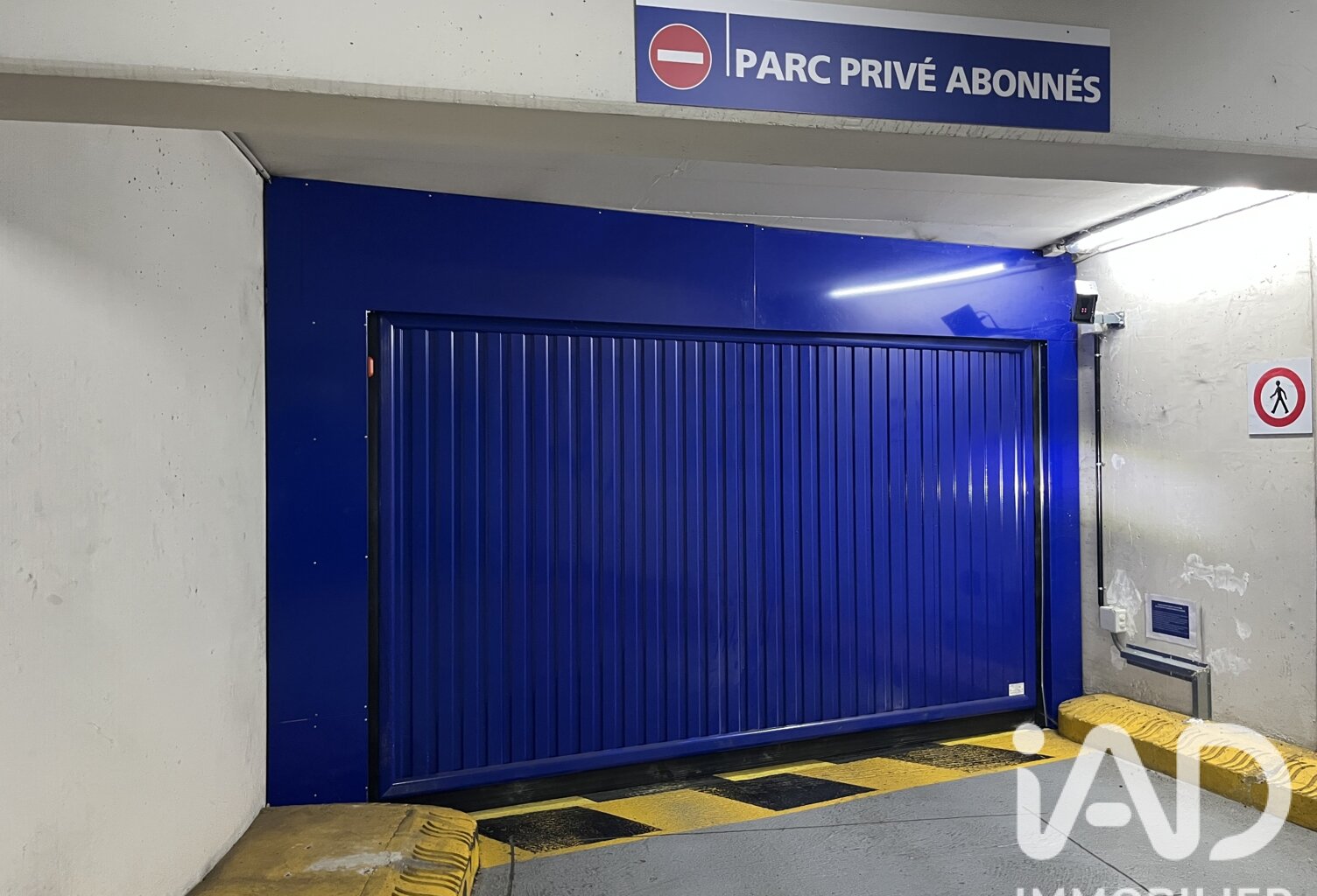Vente Parking 22 m&sup2; — photo 1