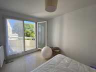 Appartement 3 pièces avec balcon, parking et cave. — photo 4