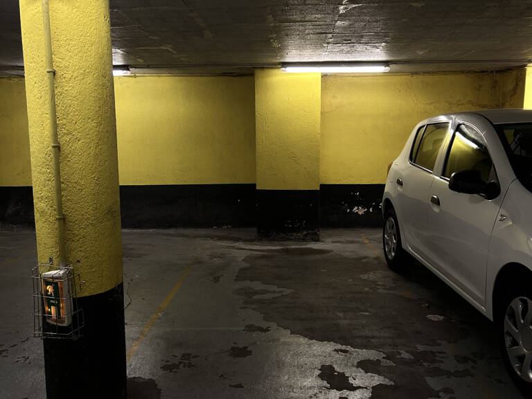 Place de parking - rue Blacas — photo 1