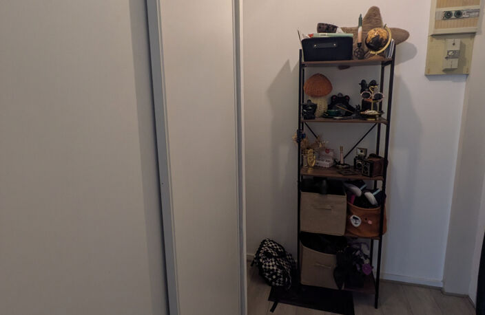 A VENDRE LE MANS - APPARTEMENT TYPE 2 AVEC PARKING EN SOUS-S — photo 4