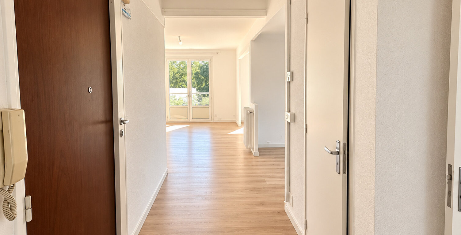 TOULON EST   LA PALASSE   T4 DE 63 M2 AVEC BALCONS ET CAVE — photo 1