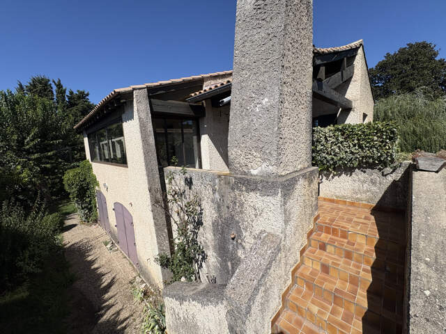 Villa au calme en impasse   Terrain clos de 2 400 m2 avec pi — photo du bien