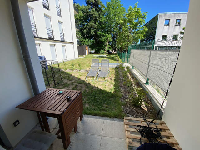 APPARTEMENT 3 PIECES EN REZ-DE-CHAUSSEE - AVENUE MAGINOT (37 — photo du bien