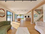 VILLA CONTEMPORAINE NEUVE   150 M2   TERRAIN 1 200 M2   PISCINE   VENDUE ENTIÈREMENT MEUBLÉE — photo 4