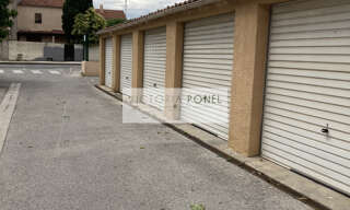 Garage   m² à louer à La Crau (83260)