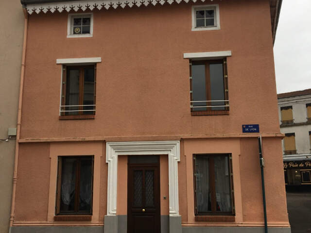Maison Chazelles Sur Lyon 4 pièce(s) 112.5 m2 — photo du bien