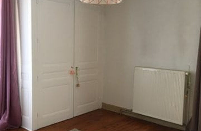 Maison Chazelles Sur Lyon 4 pièce(s) 112.5 m2 — photo 3