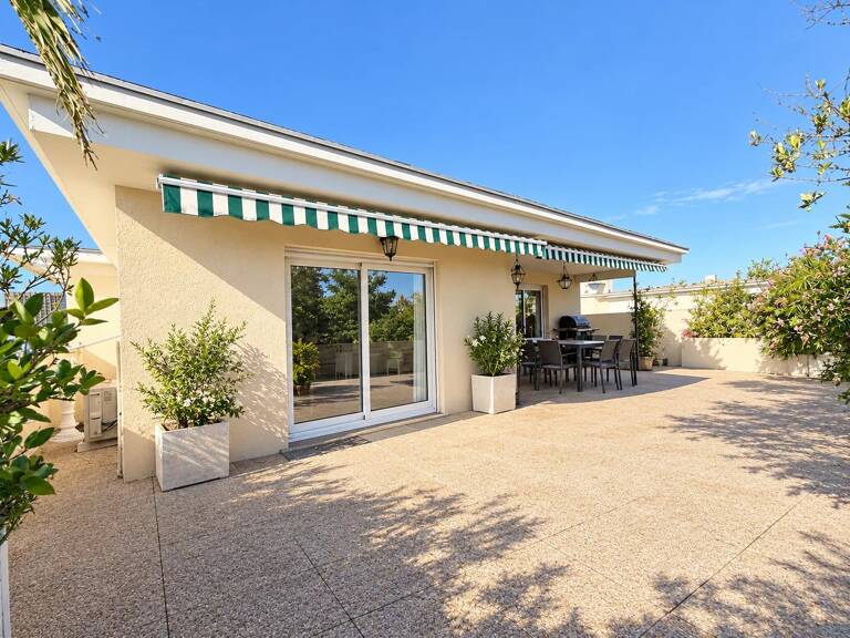 Nîmes, centre, avenue Jean Jaurès, appartement 126m2, 5ème & dernier, ascenseur, 3 chs, terrasse 80m2, garage — photo 1