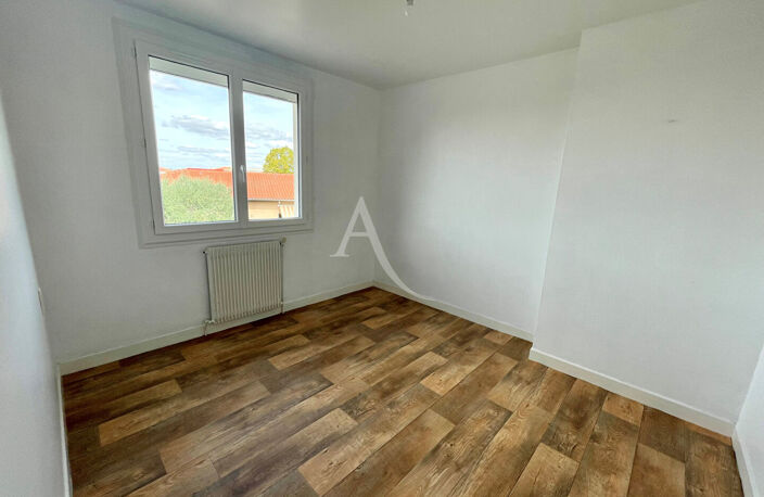 Maison T4 de 74m² à L'Isle-Jourdain — photo 4