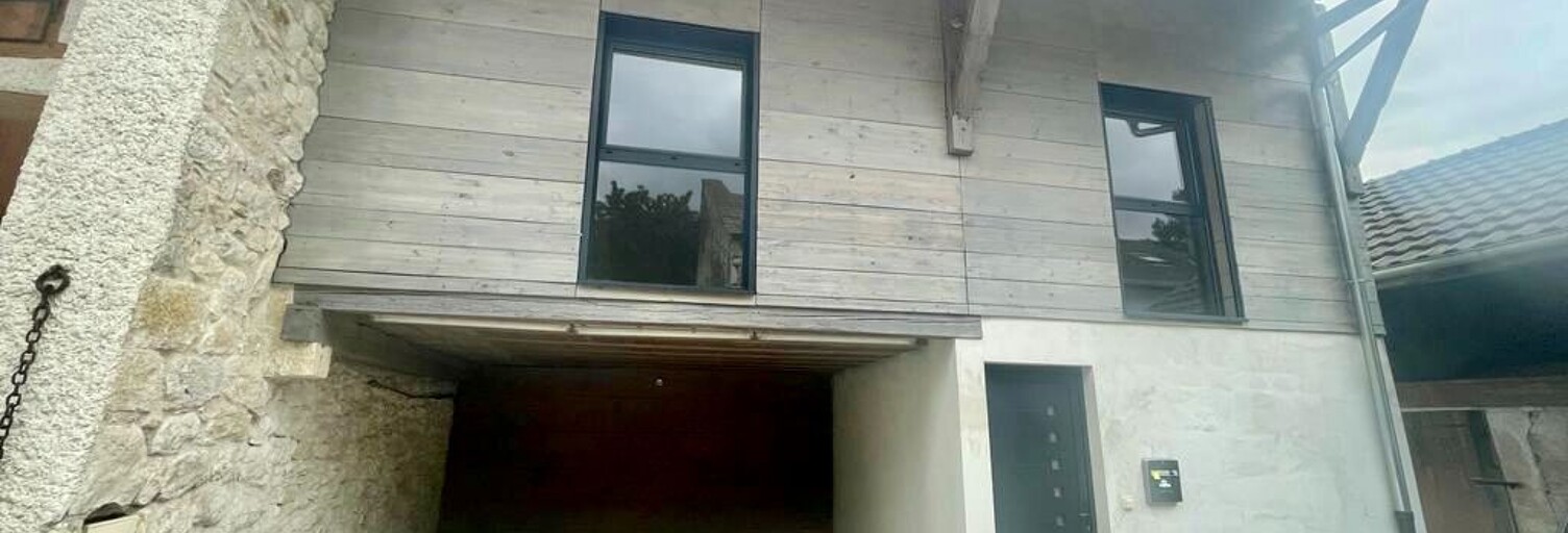 Maison 5 Pièces 117 m² à louer à Crozet (01170)