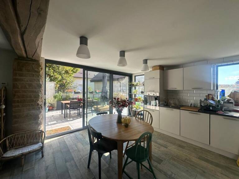 Maison de village T5 à louer à CROZET — photo 1