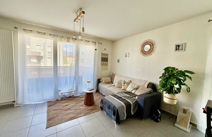REIGNIER T2 50 M² AVEC BALCON 11 M² PARKING & CAVE DANS UNE — photo 3