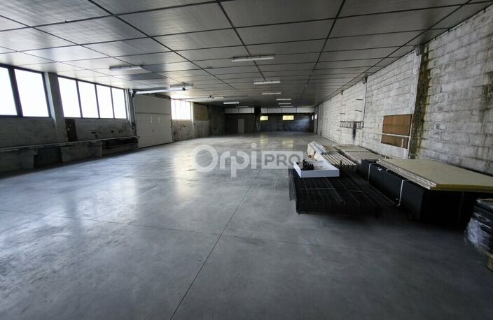 LOCAL PROFESSIONNEL A LOUER — photo 2