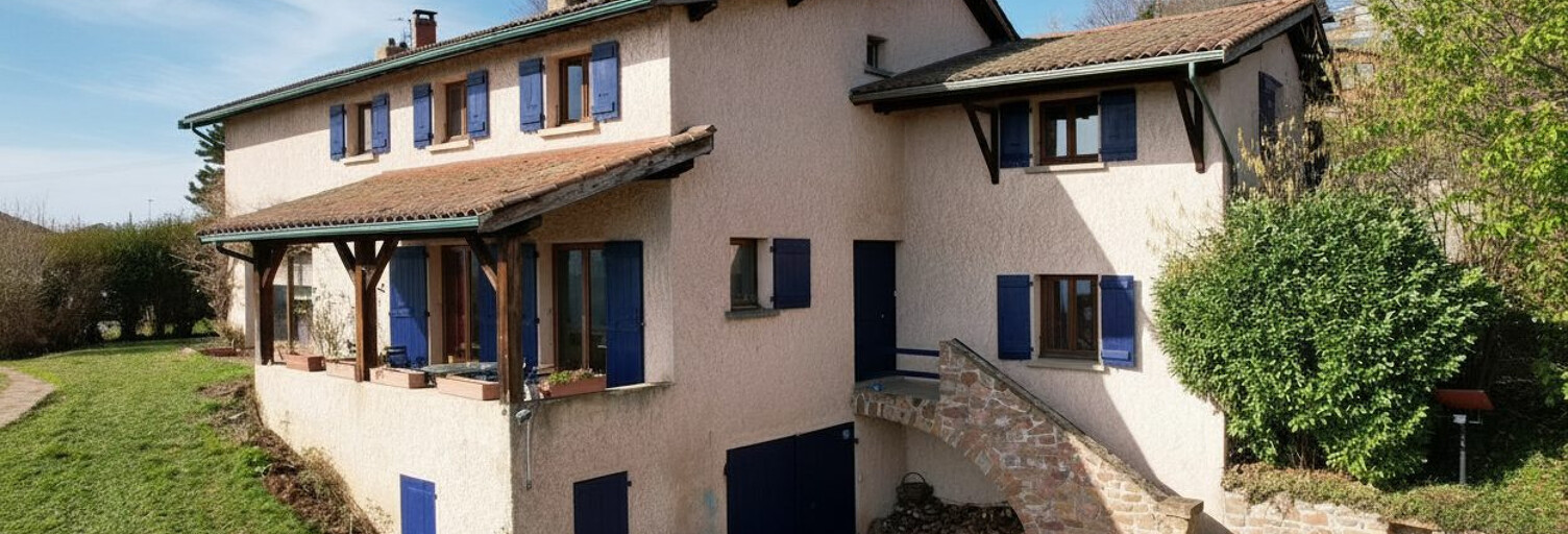 Maison 8 Pièces 220 m² à vendre à Les Sauvages (69170)