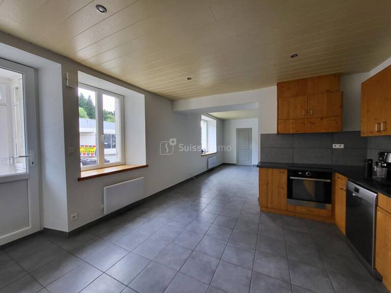 Immeuble Maiche 5 pièce(s) 273.41 m2 — photo 1